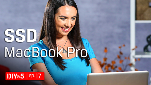 Trisha dengan Macbook Pro